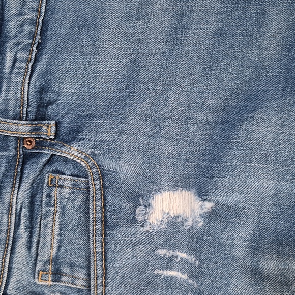 Ladies Plus Size Jeans - Picture 4 of 7